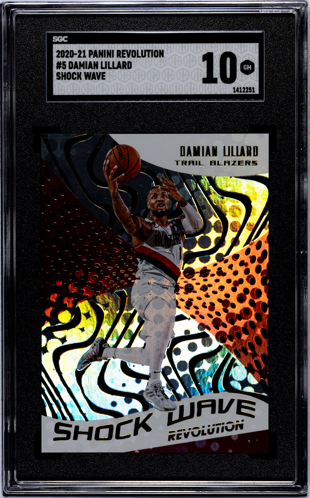lillard_damian_2020-21_panini_revolution_5_damian_lillard_shock_wave_sgc-grade-10_auth-1412251